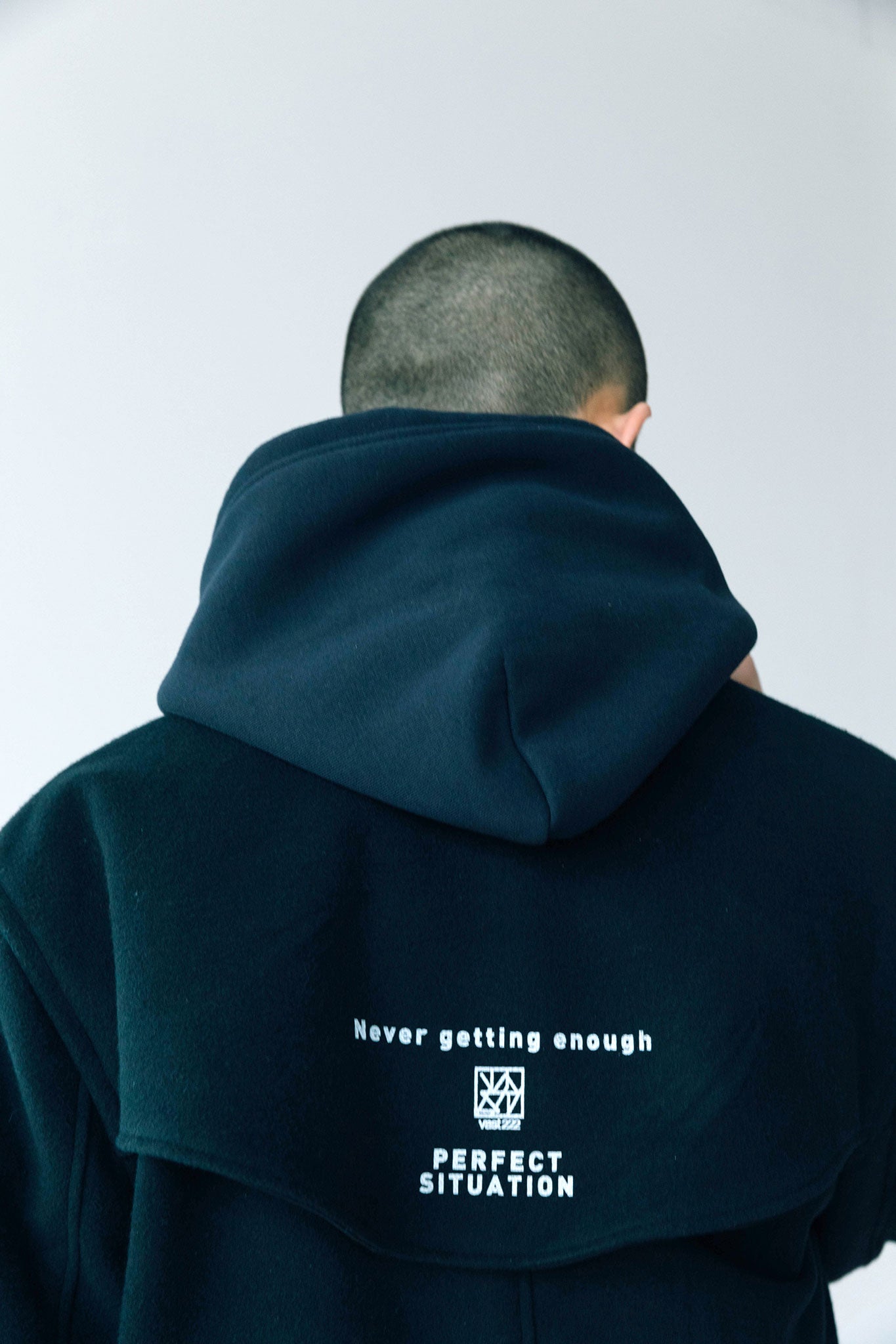 "SCATTERED" P/O PARKA navy